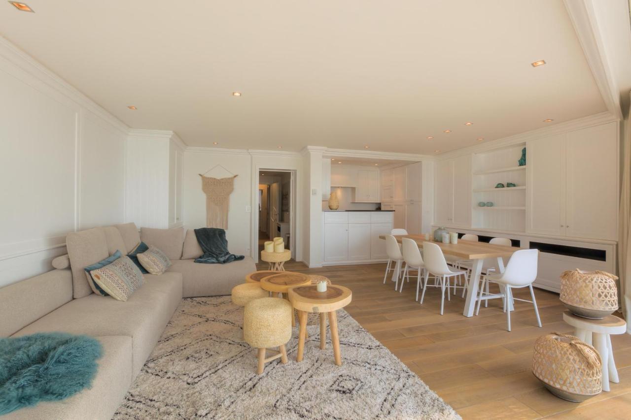 Appartementen Op De Zeedijk In Knokke Op De 3E En 4E Verdieping Van Logie Marie Екстериор снимка