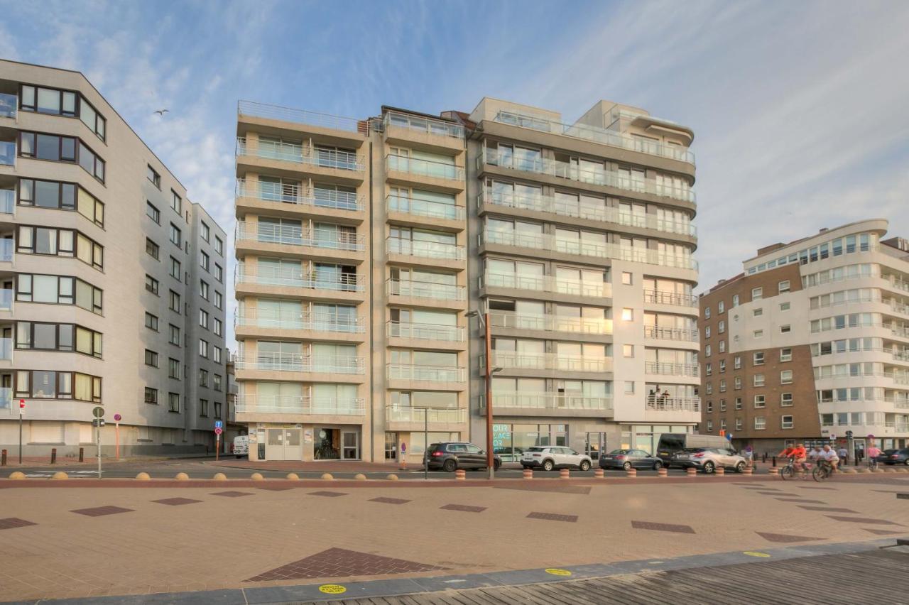 Appartementen Op De Zeedijk In Knokke Op De 3E En 4E Verdieping Van Logie Marie Екстериор снимка