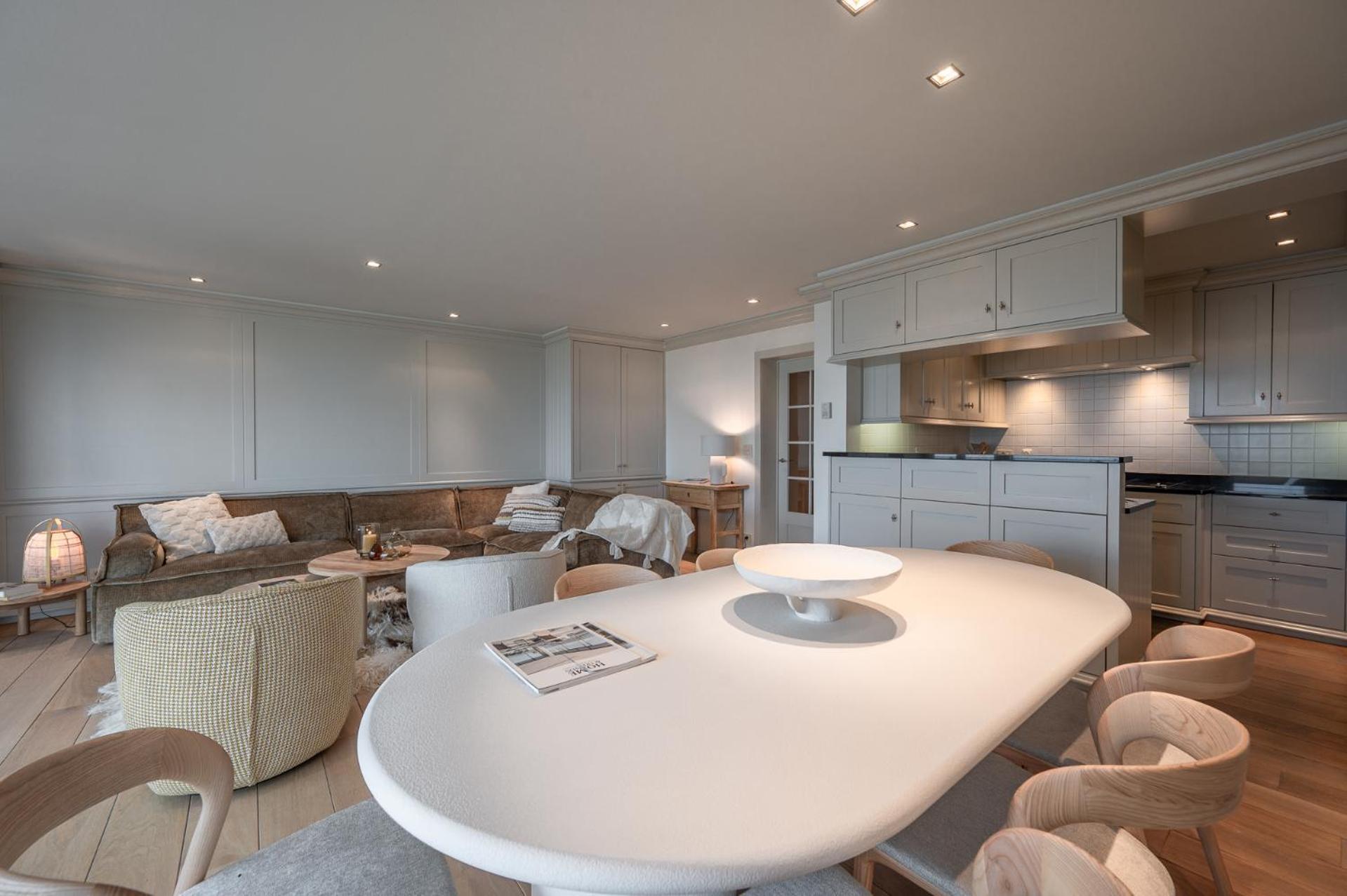 Appartementen Op De Zeedijk In Knokke Op De 3E En 4E Verdieping Van Logie Marie Екстериор снимка