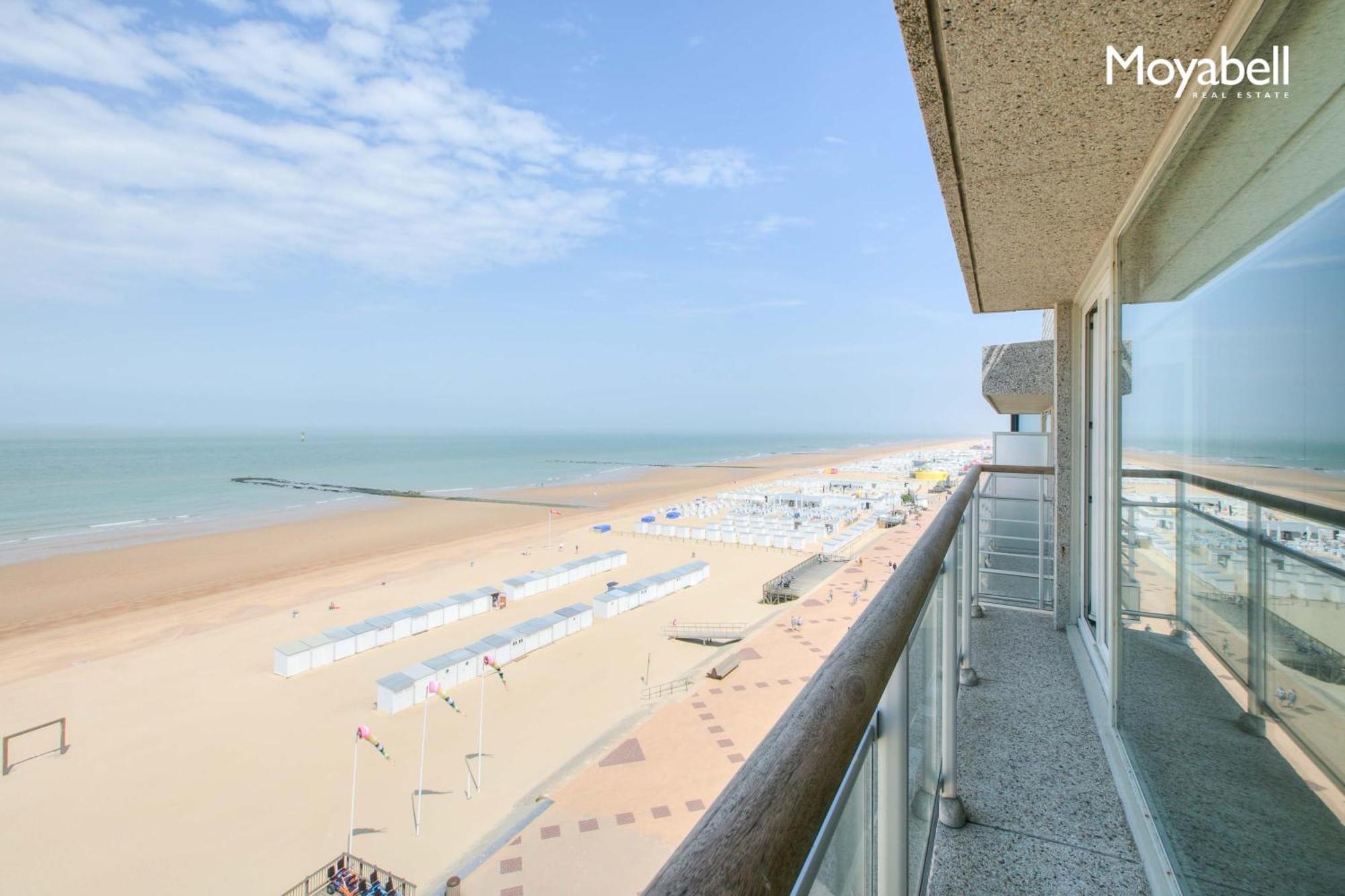 Appartementen Op De Zeedijk In Knokke Op De 3E En 4E Verdieping Van Logie Marie Екстериор снимка